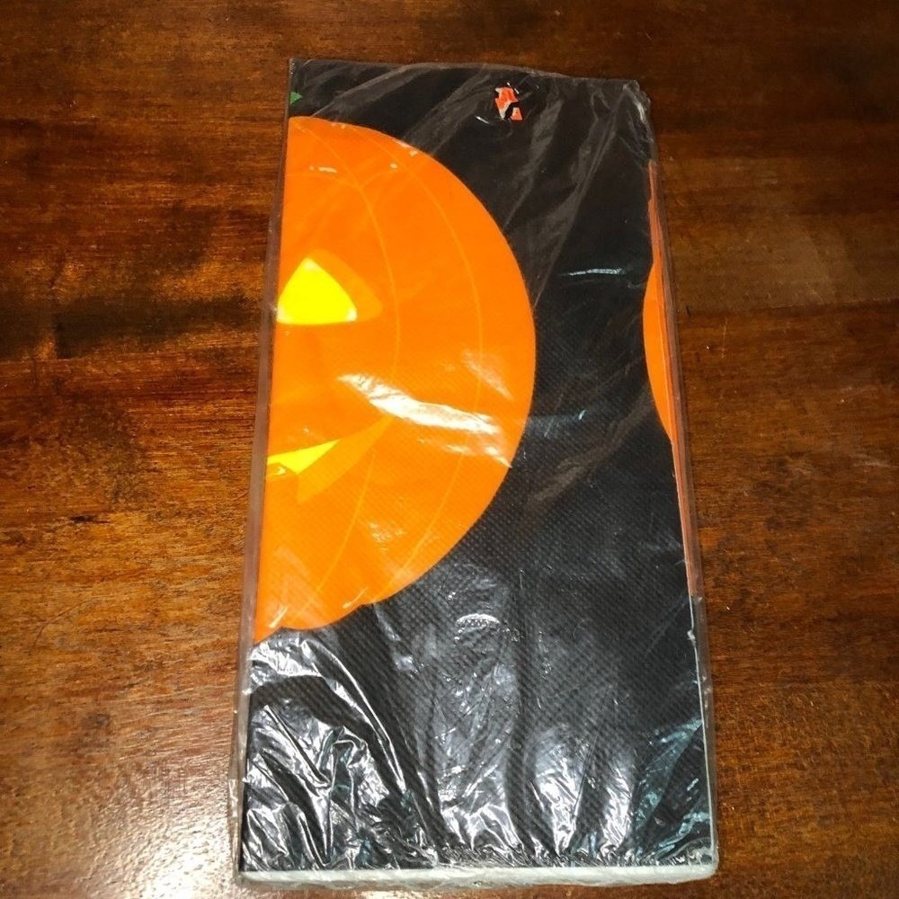 Vintage Gibson Halloween Jack-O-Lantern Tablecover Pumpkin Tablecloth 54x96 NEW - Picture 6 of 6